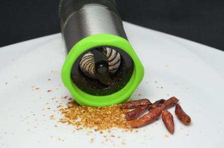 Geschnittene Chili mit Chilischneider